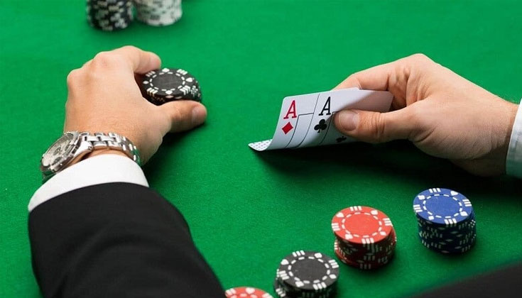 Game xì dách chơi cùng bạn bè là gì?
